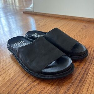 Vibram Women's Black Slide Sandals